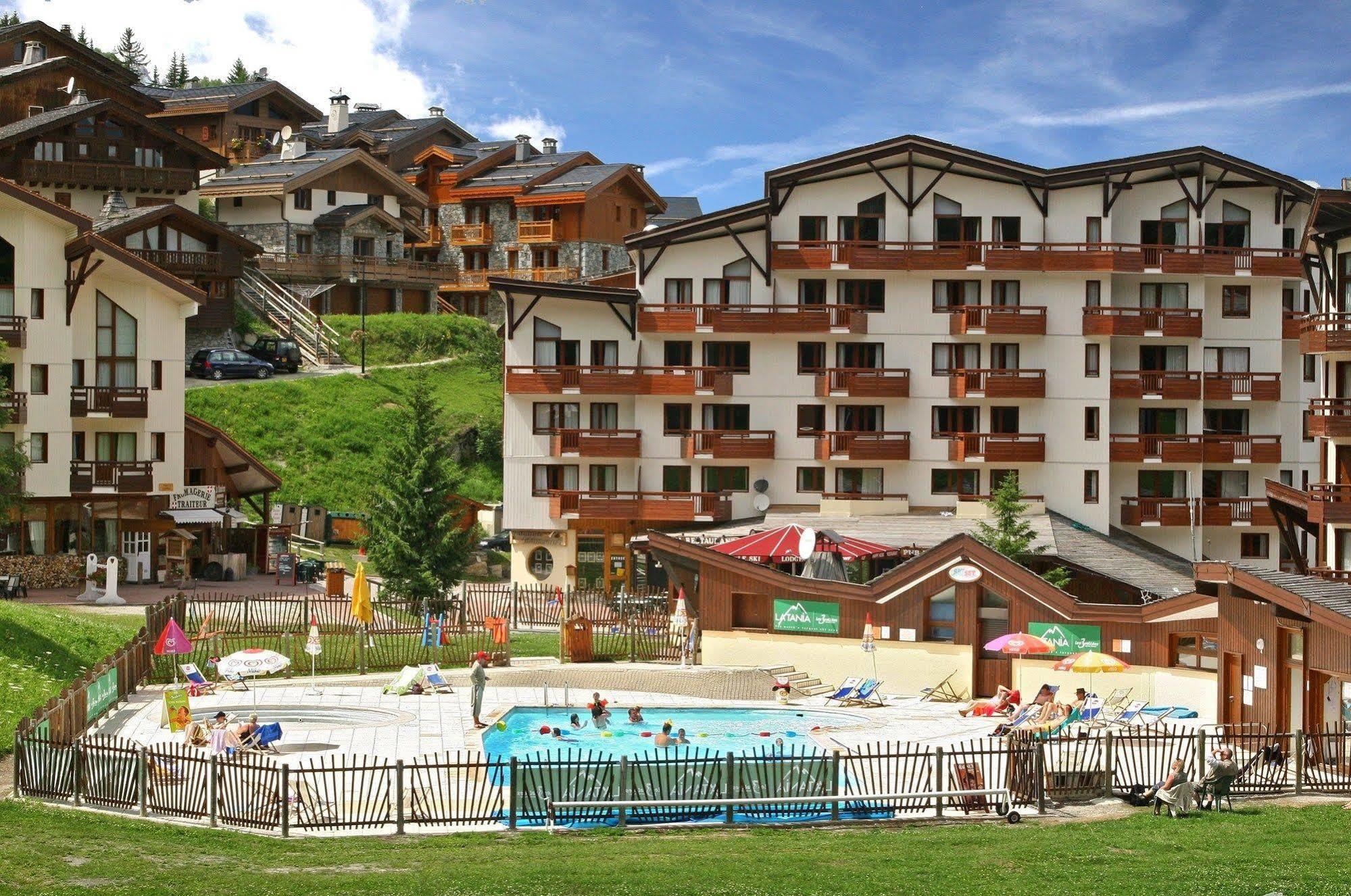 Residence Pierre & Vacances Le Britania La Tania Exterior foto