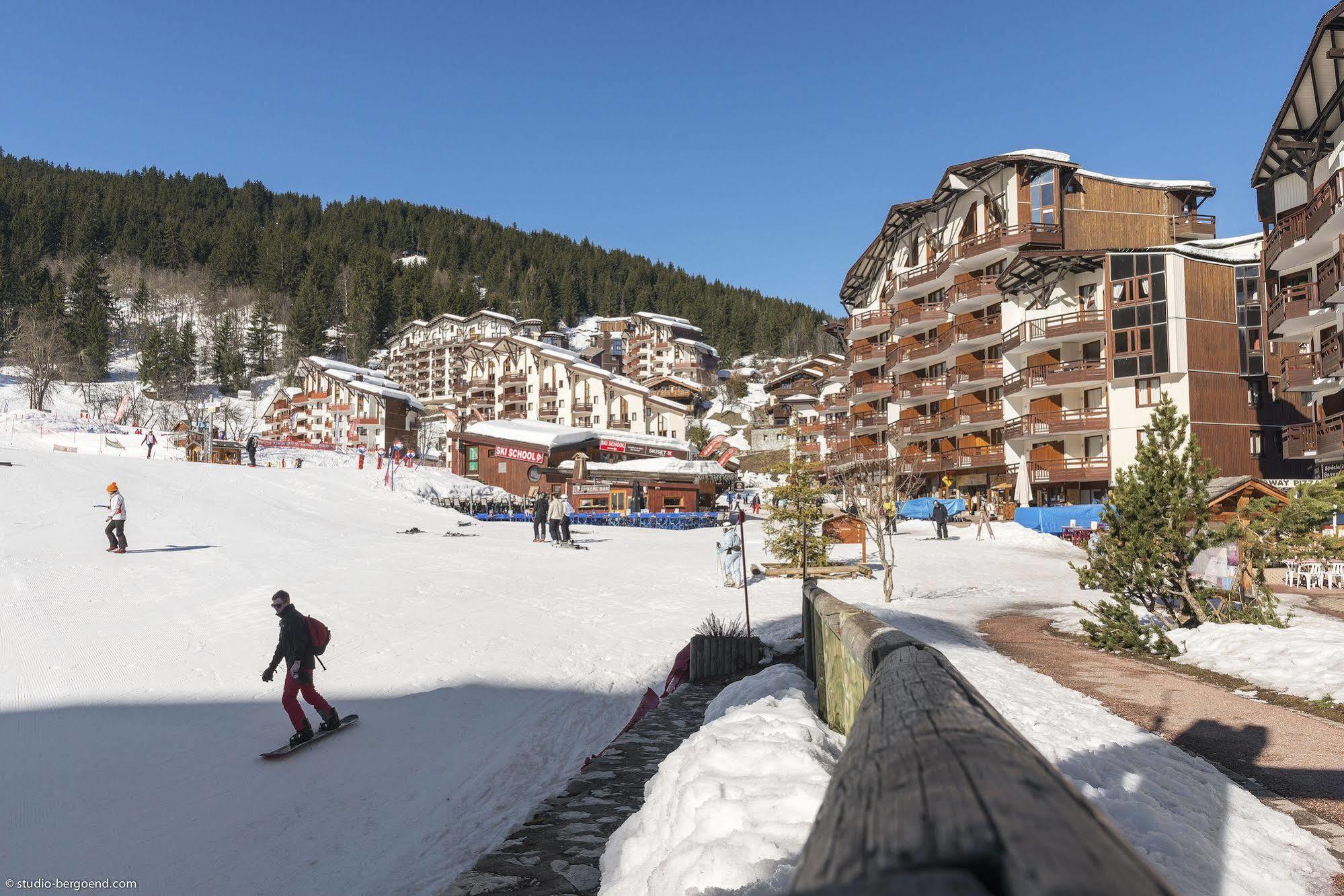 Residence Pierre & Vacances Le Britania La Tania Exterior foto